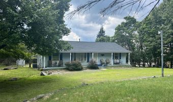 200 Dogwood Ter, Albrightsville, PA 18210