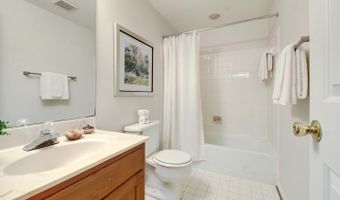 6212 MASSACHUSETTS Ave, Bethesda, MD 20816