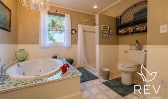 89 W Rocky Rd, Cody, WY 82414