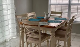 32 Toppinglift Dr, Bayville, NJ 08721