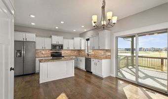 2107 NE 17th St, Ankeny, IA 50021