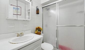 55 Stillman Ave, Bergenfield, NJ 07621