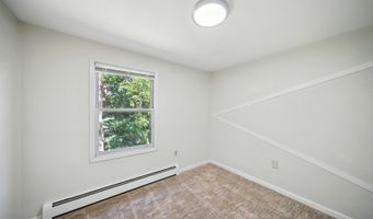 30 Lakeshore Dr, Alloway, NJ 07422