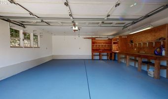 545 HASSETT St, Brookings, OR 97415