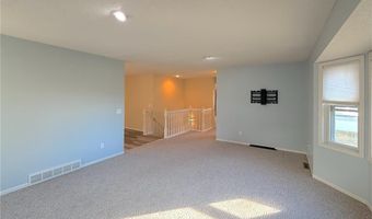 210 Knollwood St W, Annandale, MN 55302