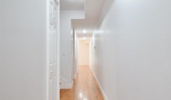 92 W 6TH St, Bayonne, NJ 07002
