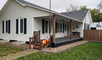 807 6th St, Aurora, NE 68818