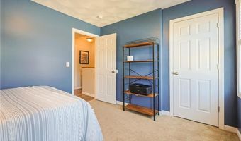 71 Francis Ave, East Providence, RI 02915