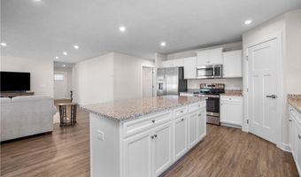 160 Eagle Cir, Amherst, OH 44001