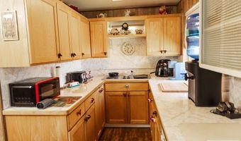 570 N Curtis St, Blackfoot, ID 83221