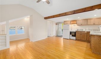 8 Pine Ln, Coventry, RI 02816