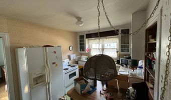 909 7th St, Britton, SD 57430