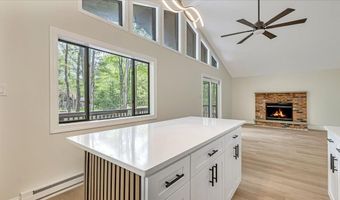 88 Cochise Trl, Albrightsville, PA 18210