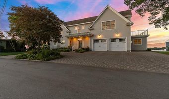 99 Boyce Ave, Barrington, RI 02806