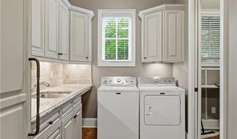 1725 ALTAMONT Ct, Auburn, AL 36830