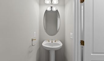 19608 EDGEMONT Sq, Ashburn, VA 20147
