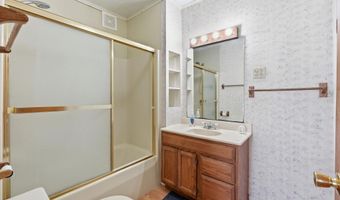 601 S Martha St, Angola, IN 46703