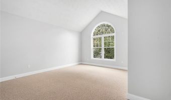 200 Roger Williams Ave 417, East Providence, RI 02916