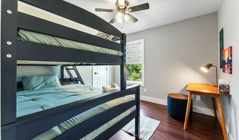 13 Greenridge Ln, Bentonville, AR 72712