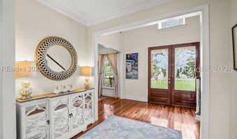 30 Dolphin Point Dr, Beaufort, SC 29907