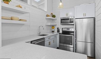 110 CAROLINA St, Dewey Beach, DE 19971