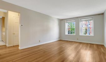 4810 29TH St S #A2, Arlington, VA 22206