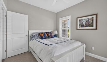 2 Kings Pine Ln, Arundel, ME 04046