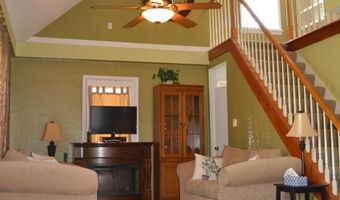 409 E. Elm St, Albion, IL 62806
