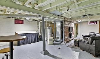 501 21st St NE, Austin, MN 55912