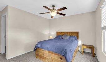 1813 Waters Edge Dr, Toms River, NJ 08753