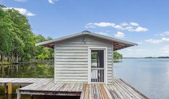 405 Lakeshore Dr, Bainbridge, GA 39819