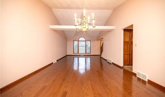 6581 N Timberidge Ave, Austintown, OH 44515