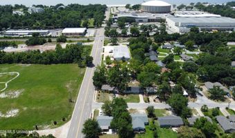2300 Arbor Dr, Biloxi, MS 39531