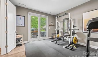 4017 Plaza Row Ct, Charlotte, NC 28205