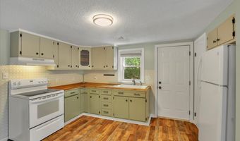 68 Old Oak Trl, Coventry, CT 06238