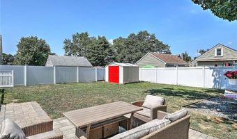 9 Norman St, Cumberland, RI 02864