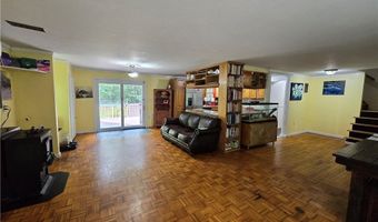 9 Bluebird Ln, Hopkinton, RI 02804