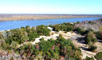 184 River Chase Rd, Apalachicola, FL 32320