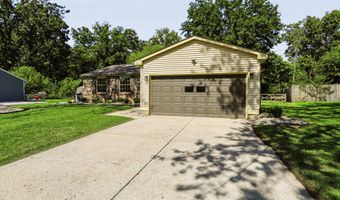 8527 Zephyr Dr, Indianapolis, IN 46217