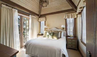 7 Country Oak Ln, Alamo, CA 94507