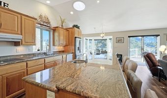 318 DEL NORTE Ln, Brookings, OR 97415