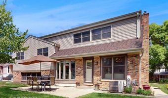 3026 N Stratford Rd, Arlington Heights, IL 60004