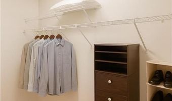 6869 Folkestone Rd 614, Apple Valley, MN 55124