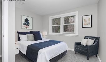 3 Chickadee Ct, Bedford, NH 03110