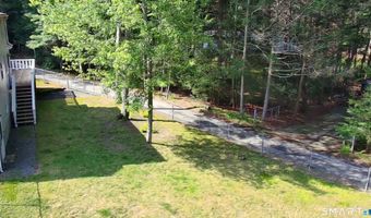 34 Angell Rd, Glocester, RI 02814