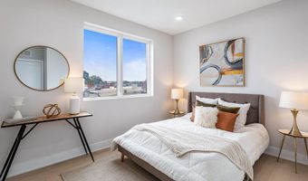 1516 E CAPITOL St NE, Washington, DC 20003
