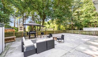 17 Dennis Crk, South Dennis, NJ 08210