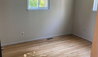 2160 Georgetown Blvd, Ann Arbor, MI 48105