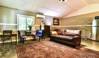 543 College St, Asheville, NC 28801