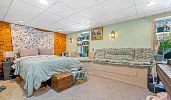 8 Pine Acres Rd, Amherst, NH 03031